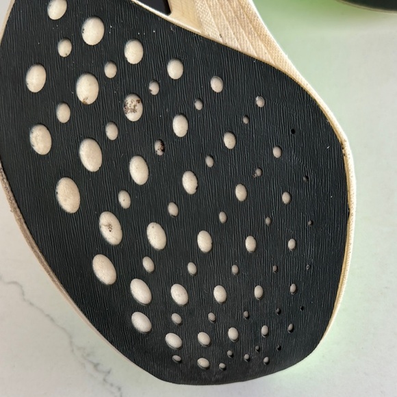 Saucony Neon Green Athletic Shoes - Picture 4 of 6